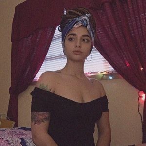 Meet your Posher, Maeva